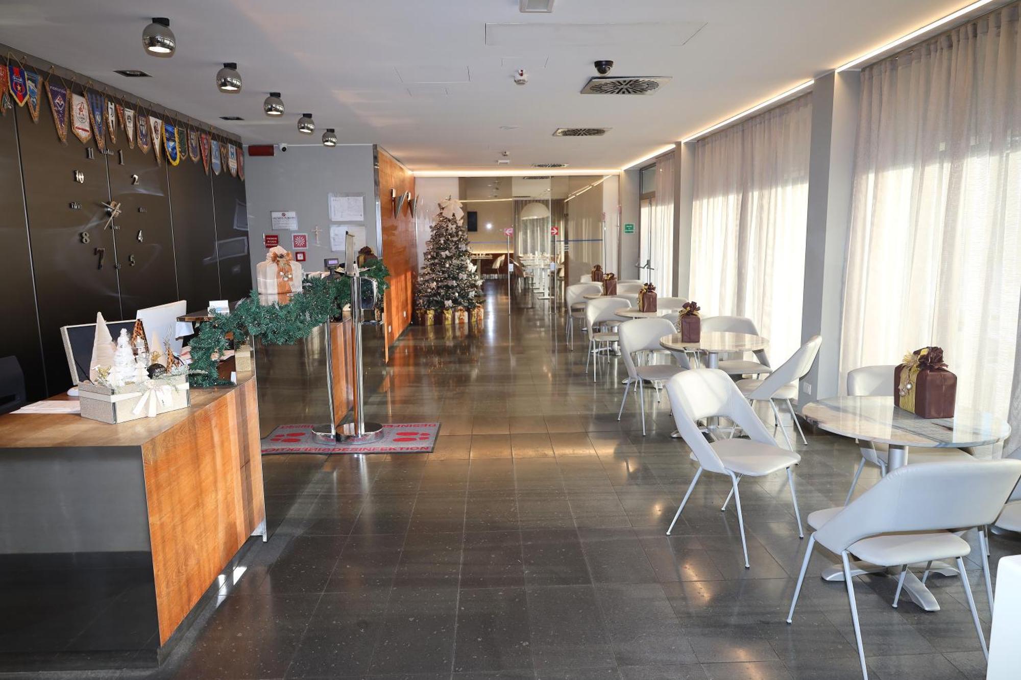 One Hotel & Restaurant Dalmine Ngoại thất bức ảnh